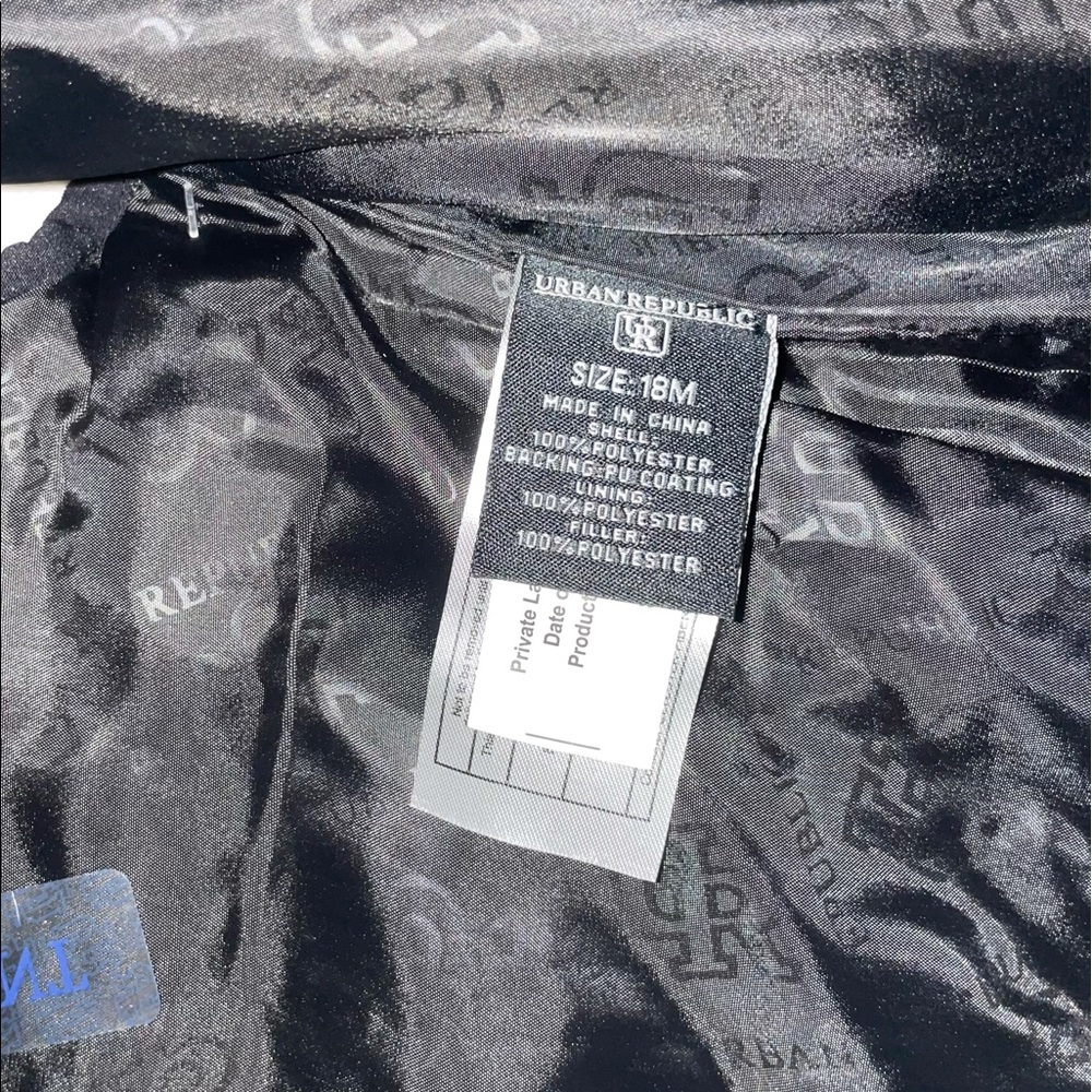Urban Republic Reversible Boys Vest - Picture 5 of 5